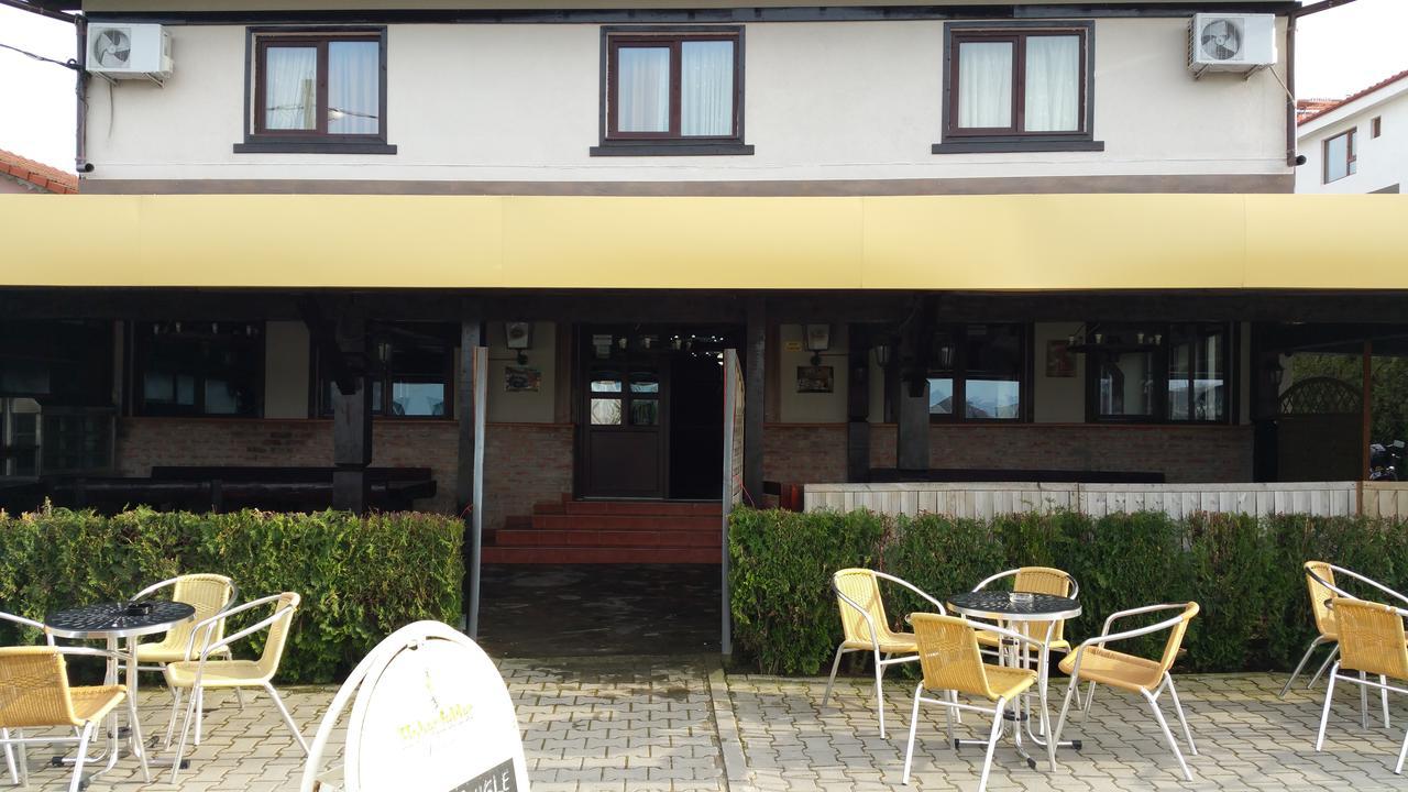Taverna Appartamento Vama Veche Esterno foto