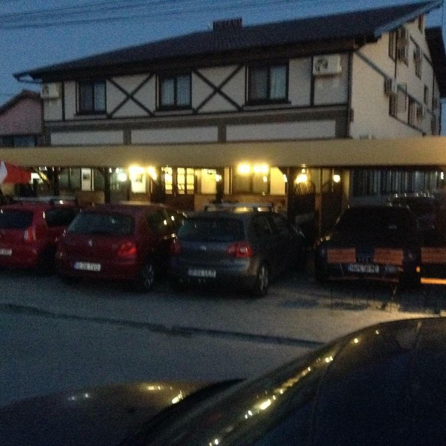 Taverna Appartamento Vama Veche Esterno foto