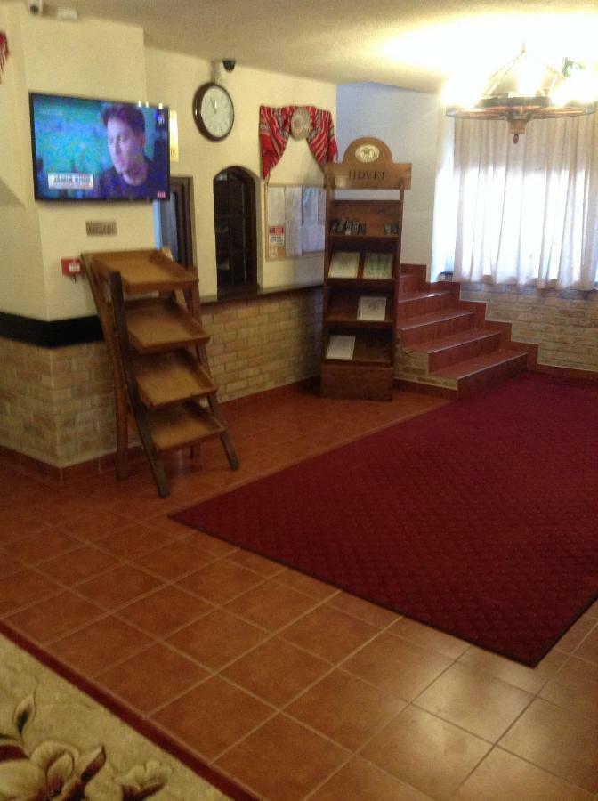 Taverna Appartamento Vama Veche Esterno foto